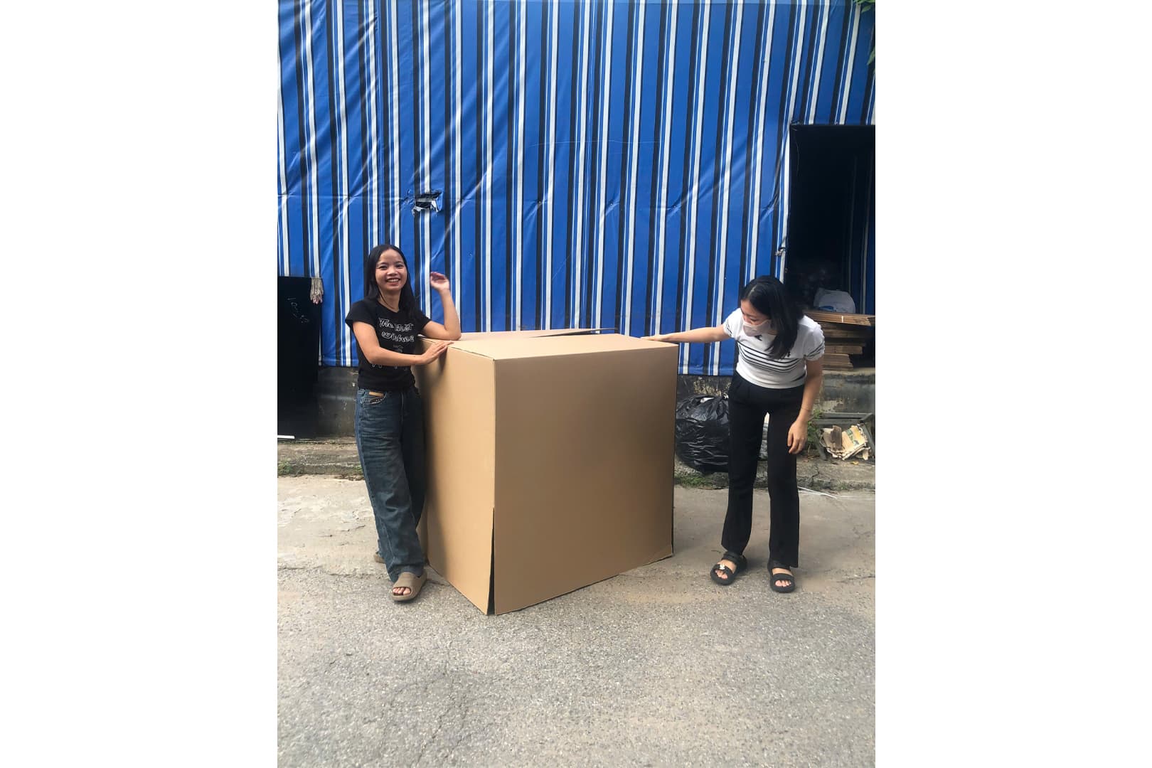 Ảnh: Hình dáng và cấu trúc hộp carton ảnh hưởng tới giá hộp carton